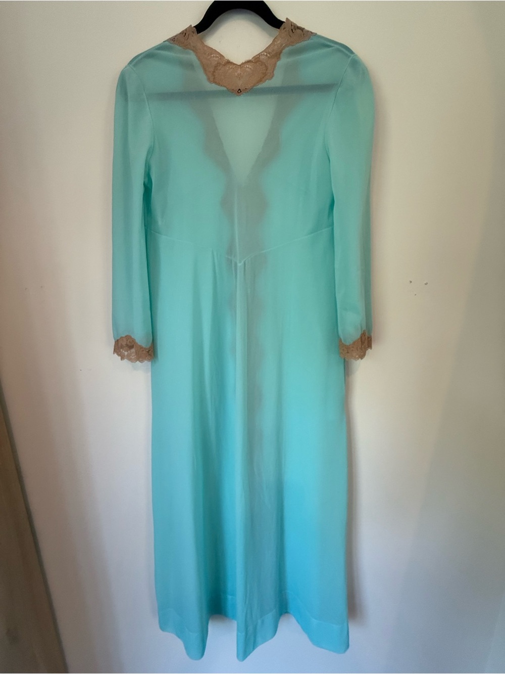 Vintage Emilio Pucci Aqua Nightgown and Robe Set with Tan Lace - Picture 9 of 16